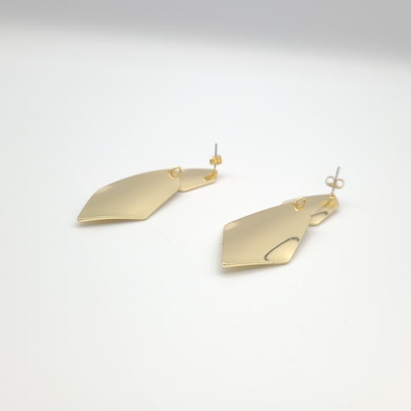 Chic Gold Geometric Vintage Chunky Drop Earrings- Y2K ☀️ 3/$40 - Picture 2 of 8